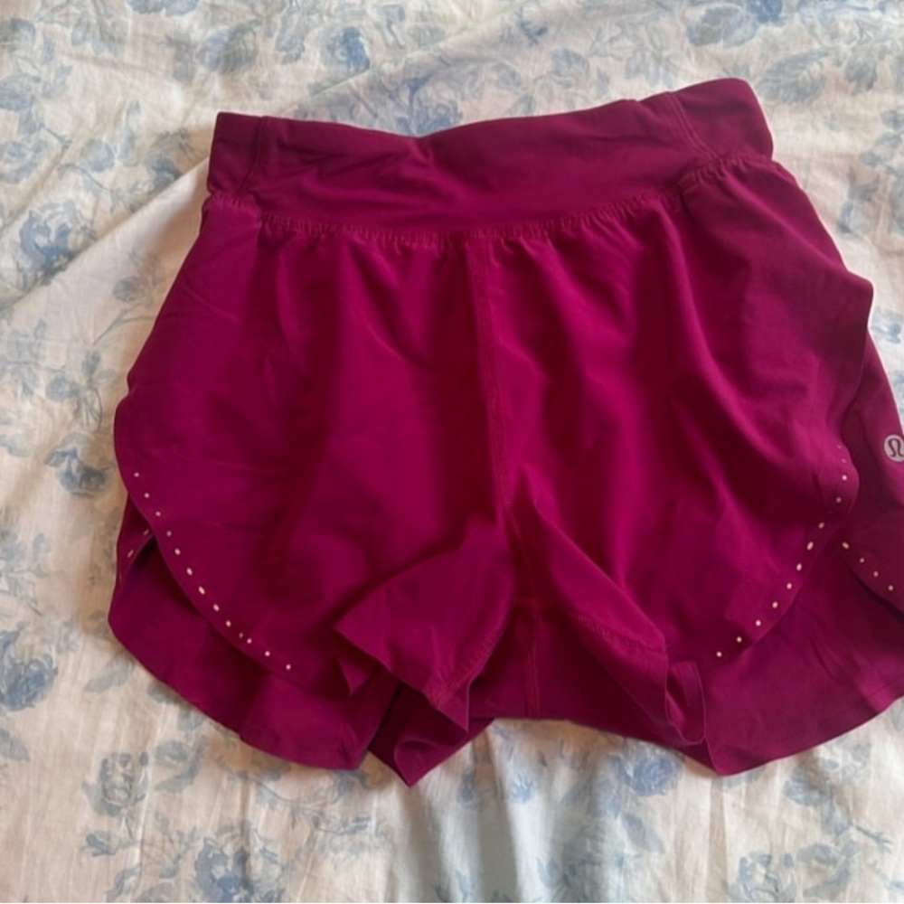 lululemonn shorts 3 in mid rise, worn once
